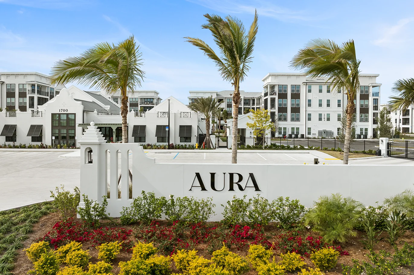 Aura Apartments